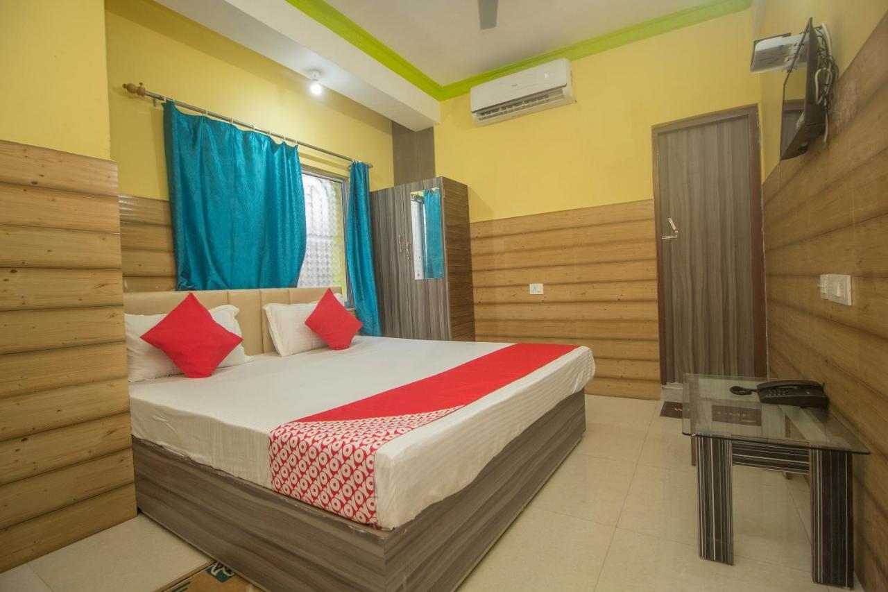 Oyo 30073 Triveni Lodge Siliguri Eksteriør bilde